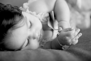 Babyfotograf-nyföddfotograf-babyfoto-Barnfotograf-Stockholm-Sundbyberg-Solna-barnfoto-nyföddfoto-StudioNovas-baby11